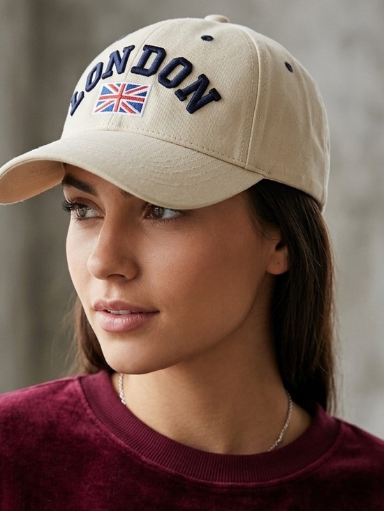 Accessories - London Cap with Flag Embroidery
